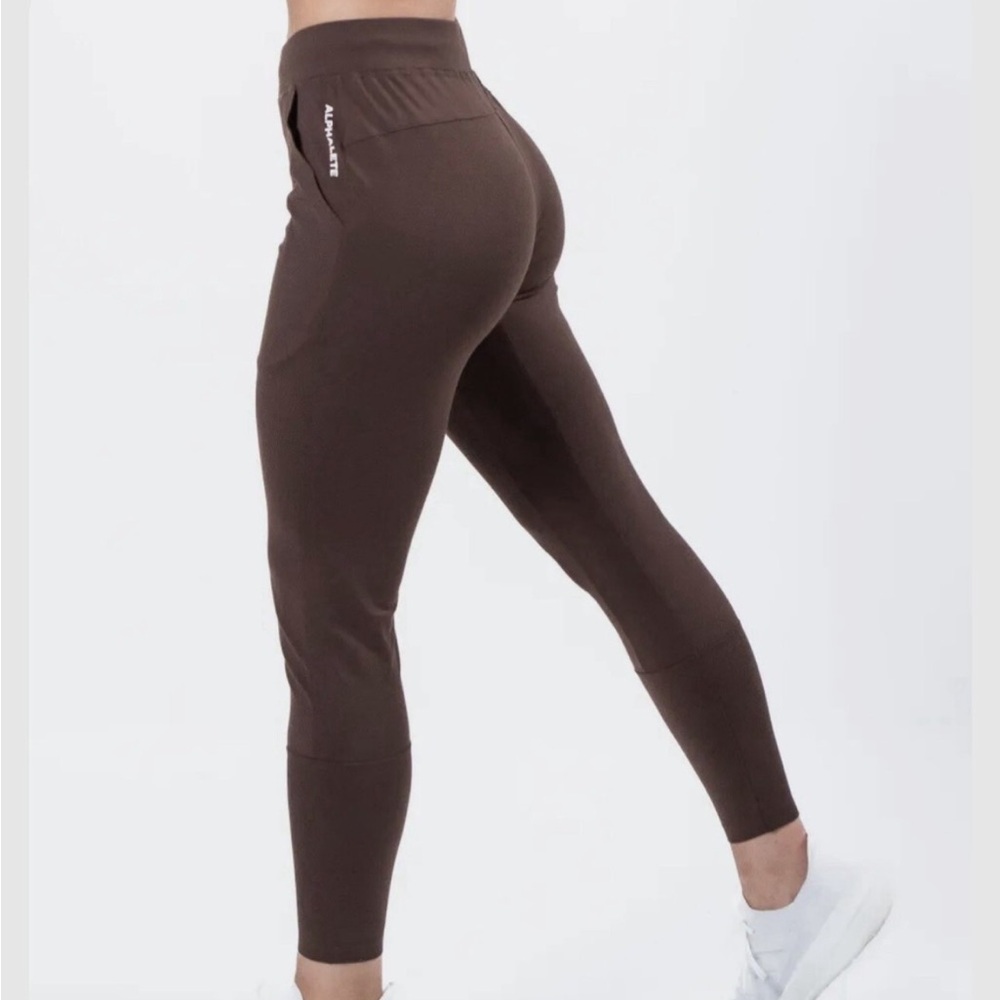 Alphalete Women’s Trace Joggers - Coffee